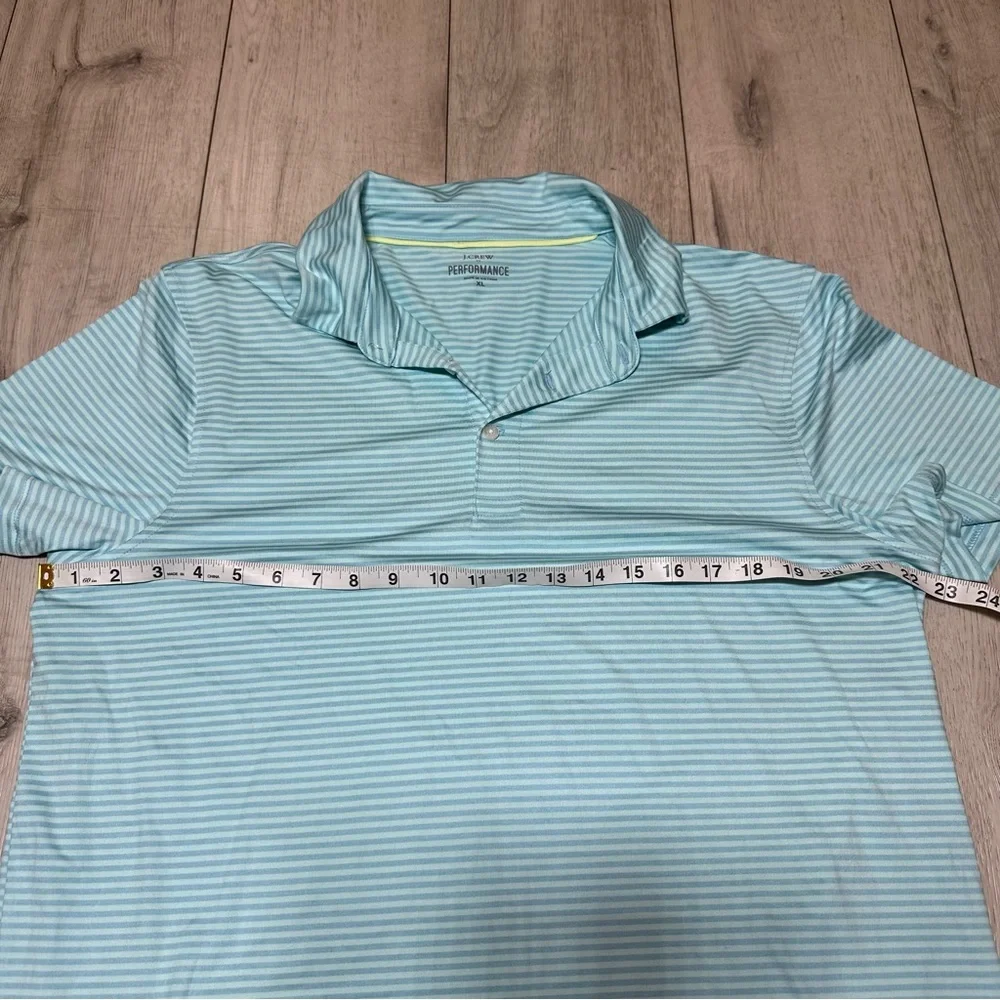 NEW!! J.Crew Size XL Lightweight Performance Polo Shirt Blue Striped Short Sleev
